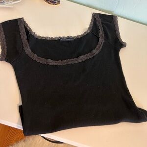 BRANDY MELVILLE BLACK AND GREY OFF THE SHOULDER TOP!